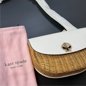 NWT Kate Spade White Tan Nicola Wicker Gold Hardware Heart Twistlock Crossbody